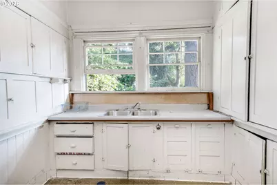 1258 Washington St, Eugene, OR 97401 - Photo 13