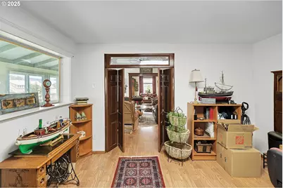 1022 E 10th St, The Dalles, OR 97058 - Photo 19