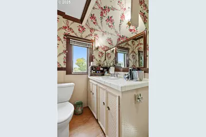 1022 E 10th St, The Dalles, OR 97058 - Photo 25