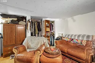 1022 E 10th St, The Dalles, OR 97058 - Photo 31