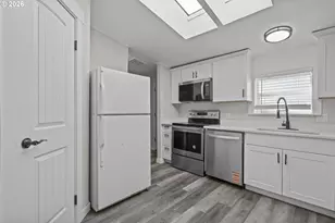 1074 Rodan Ave, Salem, OR 97306 - Photo 11