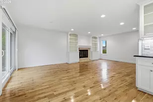 10445 SW Highland Dr, Tigard, OR 97224 - Photo 9