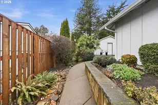 10445 SW Highland Dr, Tigard, OR 97224 - Photo 37