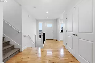 10445 SW Highland Dr, Tigard, OR 97224 - Photo 7