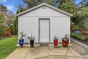 10445 SW Highland Dr, Tigard, OR 97224 - Photo 37