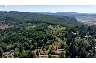 94360 Willanch Ln, North Bend, OR 97459 - Photo 5