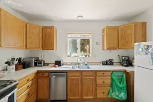 94360 Willanch Ln, North Bend, OR 97459 - Photo 13