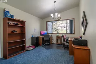 107 Woodoak Dr, Roseburg, OR 97471 - Photo 7