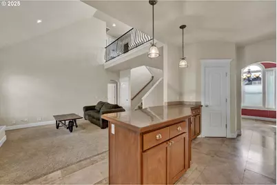 3435 Meadow View Dr, Eugene, OR 97408 - Photo 9