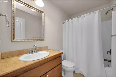 3435 Meadow View Dr, Eugene, OR 97408 - Photo 33