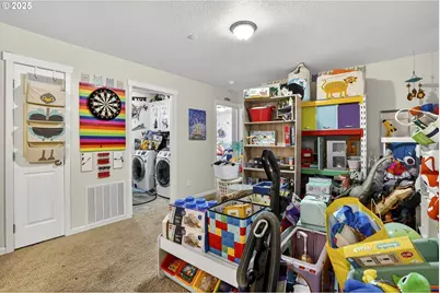 10535 SW Crestwood Dr, Beaverton, OR 97008 - Photo 17