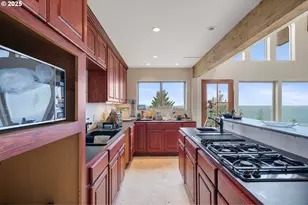 535 Kesterson Ct, Rockaway Beach, OR 97136 - Photo 9