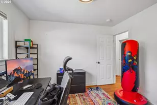 18042 SE Clay St, Portland, OR 97233 - Photo 21