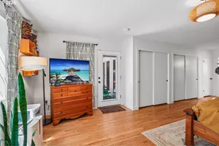 18042 SE Clay St, Portland, OR 97233 - Photo 27