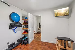 18042 SE Clay St, Portland, OR 97233 - Photo 31