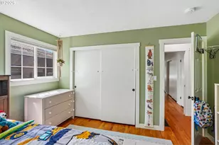 18042 SE Clay St, Portland, OR 97233 - Photo 23