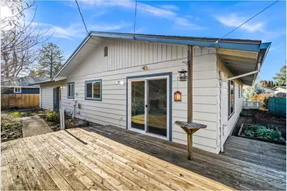 2813 Maywood Dr, Forest Grove, OR 97116 - Photo 35