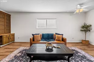 2813 Maywood Dr, Forest Grove, OR 97116 - Photo 25