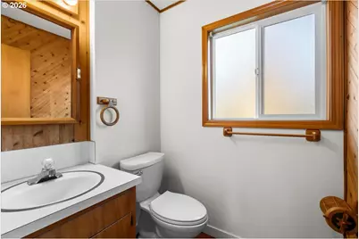 2813 Maywood Dr, Forest Grove, OR 97116 - Photo 29