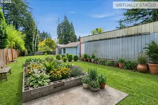 735 SE Boxwood Ln, Salem, OR 97302 - Photo 31