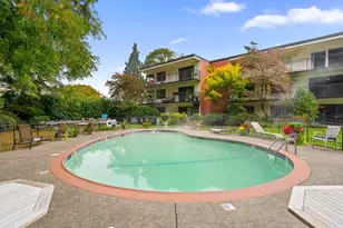 2393 SW Park Pl, Portland, OR 97205 - Photo 33