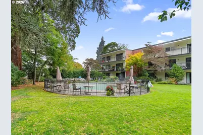 2393 SW Park Pl #112, Portland, OR 97205 - Photo 31