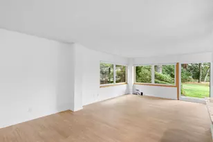 2393 SW Park Pl, Portland, OR 97205 - Photo 5