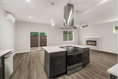 185 NW Mawrcrest Ave, Gresham, OR 97030 - Photo 21