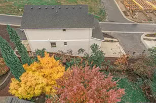 185 NW Mawrcrest Ave, Gresham, OR 97030 - Photo 7