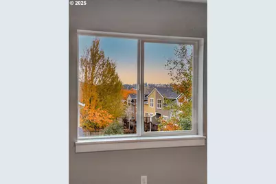 185 NW Mawrcrest Ave, Gresham, OR 97030 - Photo 11