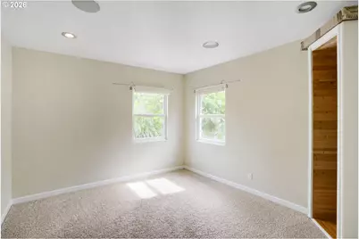 18402 SW Burns Ridge Ct, Beaverton, OR 97007 - Photo 7