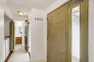 18402 SW Burns Ridge Ct, Beaverton, OR 97007 - Photo 5