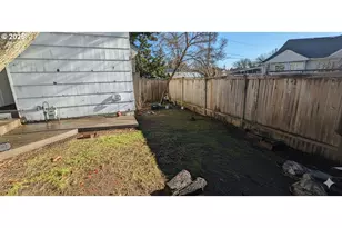 5836 NE Halsey St, Portland, OR 97213 - Photo 11