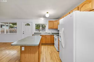 7910 SE Ogden St, Portland, OR 97206 - Photo 9