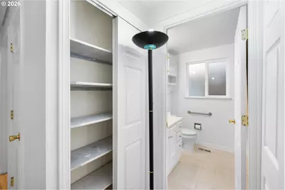 7910 SE Ogden St, Portland, OR 97206 - Photo 27