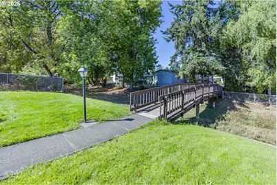 1225 W 10th Ave #28, Junction City, OR 97448 - Photo 23