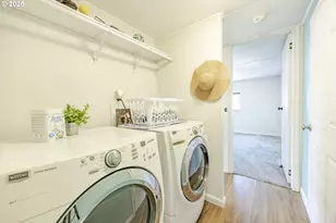 1225 W 10th Ave, Junction City, OR 97448 - Photo 9