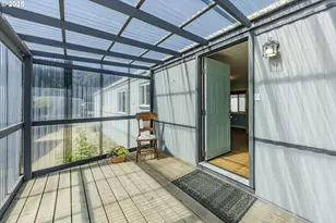 1225 W 10th Ave, Junction City, OR 97448 - Photo 3