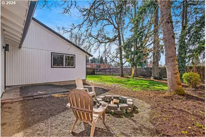 643 SE 40th Ct, Hillsboro, OR 97123 - Photo 27