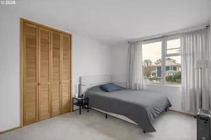 1220 NE 17th Ave, Portland, OR 97232 - Photo 13