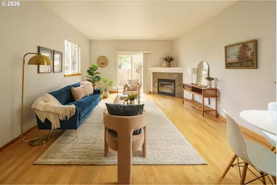 8820 N Fiske Ave, Portland, OR 97203 - Photo 3