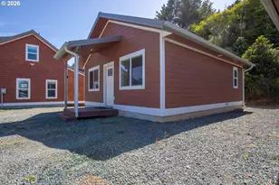 29940 Harbor Way, Gold Beach, OR 97444 - Photo 31