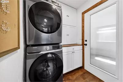 29940 Harbor Way, Gold Beach, OR 97444 - Photo 17