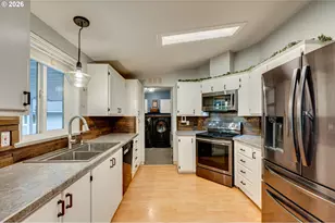 180 Sassys Crk Rd, Ariel, WA 98603 - Photo 9