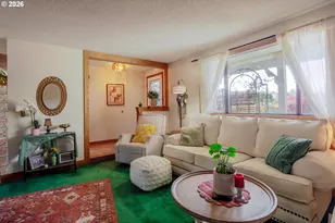 967 Rainbow Dr, Springfield, OR 97477 - Photo 5