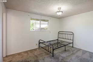 967 Rainbow Dr, Springfield, OR 97477 - Photo 17