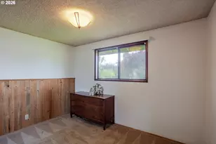 967 Rainbow Dr, Springfield, OR 97477 - Photo 15