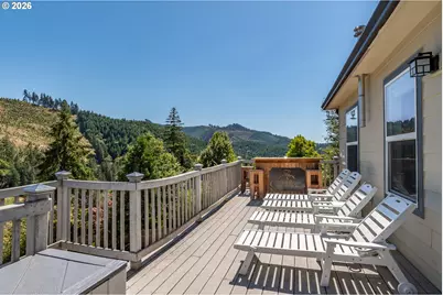 1836 Lakeview Dr, Sutherlin, OR 97479 - Photo 27