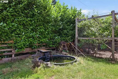 605 Kourt Dr, Eugene, OR 97404 - Photo 45