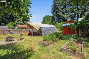 605 Kourt Dr, Eugene, OR 97404 - Photo 37